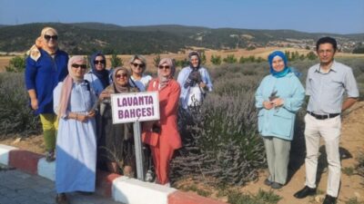 Kütahya’nın Tavşanlı ilçesinde faaliyet gösteren Dost Kalpler Derneği üyeleri, Dumlupınar