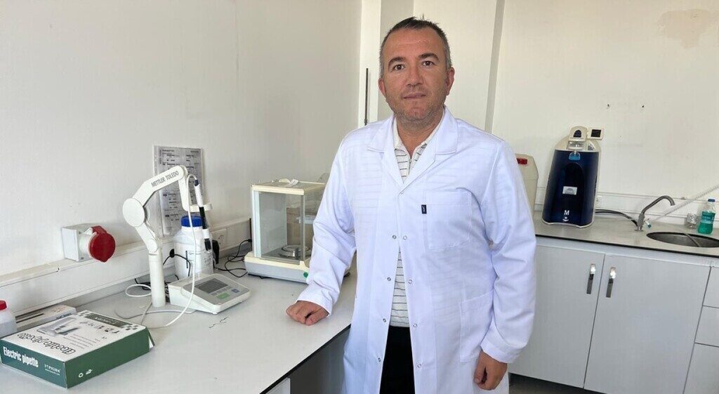 Kütahya Dumlupınar Üniversitesi (DPÜ) Fen Edebiyat Fakültesi Biyokimya Bölümü öğretim