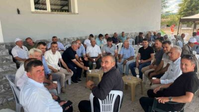 Kütahya’nın Tavşanlı ilçesine bağlı Karacakaş köyünde, kuraklık endişesiyle bir araya