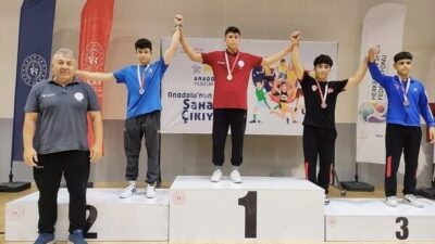 Kütahya Belediyespor’un genç güreşçisi İbrahim Sönmez, Anadolu Yıldızlar Ligi kapsamında