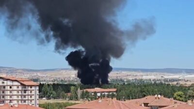 Kütahya Hava Er Eğitim Tugay Komutanlığı yemekhanesinde çıkan yangını söndürme