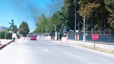 Kütahya Hava Er Eğitim Tugay Komutanlığı yemekhanesinde çıkan yangın, ekiplerin