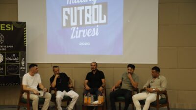 Kütahya Futbol Zirvesi, Dumlupınar Yurdu’nda düzenlenen etkinlikle adeta bir futbol