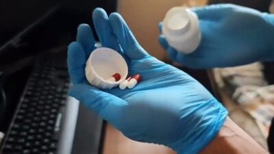 Kütahya İl Emniyet Müdürlüğü Narkotim ekiplerince gerçekleştirilen operasyonda, uyuşturucu madde