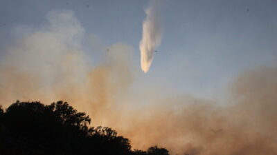 SOĞUTMA ÇALIŞMALARI SÜRDÜRÜLÜYOR Malatya’nın Doğanyol ilçesi Yalınca mevkisinde çıkan orman