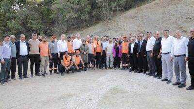 Kütahya Valisi Musa Işın, Simav-Harmancık yolunda yürütülen 2 bin 200