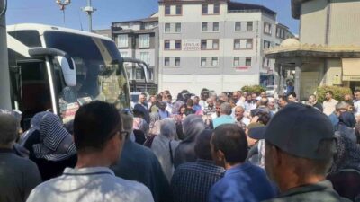 Kütahya’nın Tavşanlı ilçesinde, kutsal topraklara umre ibadeti için gidecek vatandaşlar