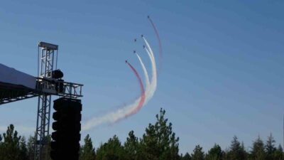 Türk Hava Kuvvetleri’nin dünyaca ünlü akrobasi timi Türk Yıldızları, 30