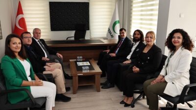 Kütahya Belediye Başkanı Eyüp Kahveci, Yeşilay Kütahya Şube Başkanı Mehmet