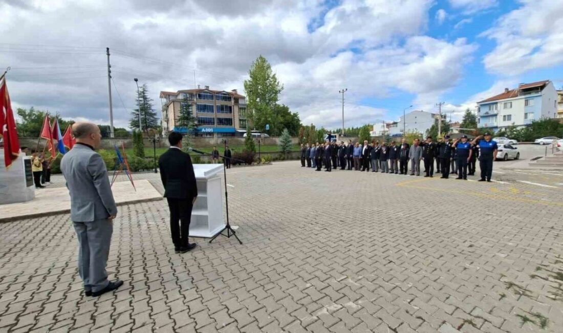 Kütahya’nın Hisarcık ilçesinde “19 Eylül Gaziler Günü” resmi törenle kutlandı.