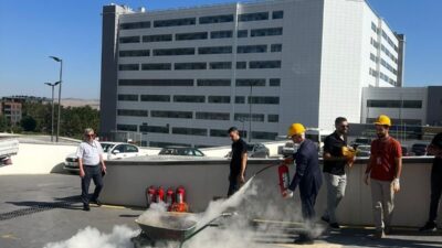 Kütahya Şehir Hastanesi’nde Kamu Sivil Savunma Birimi tarafından personele yönelik