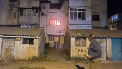 Mehmet ALTINTAŞ/ GEDİZ(Kütahya), – KÜTAHYA’nın Gediz ilçesinde, aynı binada iki