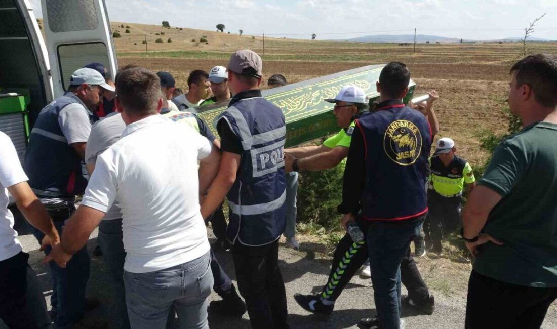 Kütahya’nın Çavdarhisar yolu 35. kilometresinde meydana gelen trafik kazasında yol