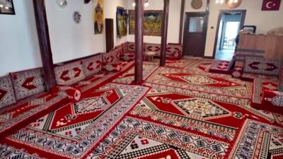 Kütahya Belediyesi tarafından restorasyonunu tamamlanan Yüksek Kahve ve Dostlar Konağı’nın