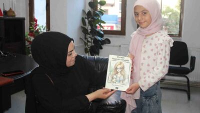 Kütahyalı şair ve yazar Ayşe Karaca Durak, ikinci kitabı olan