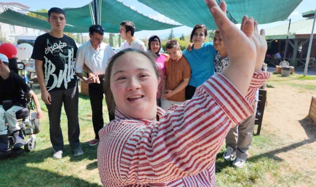 Kütahya’nın Gediz ilçesi, özel çocuklar ve ailelerini bir araya getiren