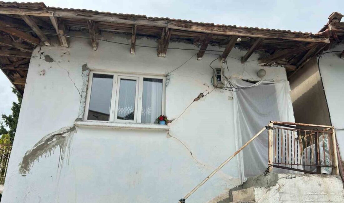 Kütahya’nın Simav ilçesinde meydana gelen 5.4 büyüklüğündeki depremin ardından bölgede