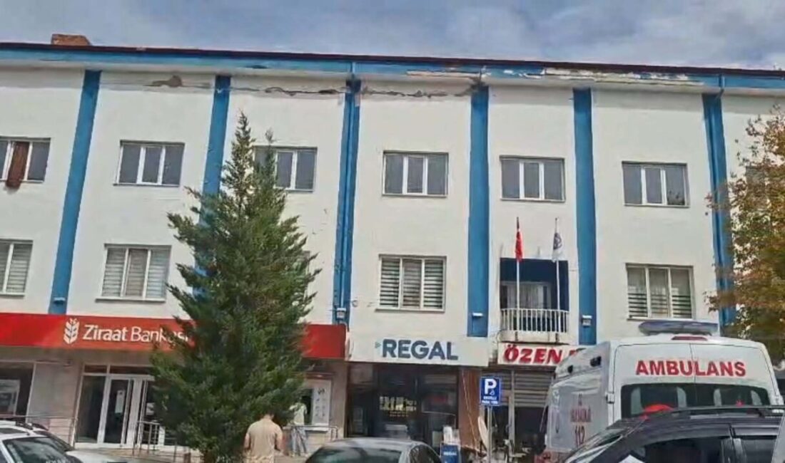 HİSARCIK’TA BELEDİYE HİZMET BİNASI HASAR GÖRDÜ Kütahya’nın Simav ilçesinde meydana