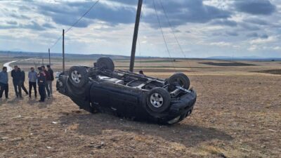 Oğuzhan KILIÇ/ KÜTAHYA, – KÜTAHYA’nın Aslanapa ilçesinde kontrolden çıkarak tarlaya