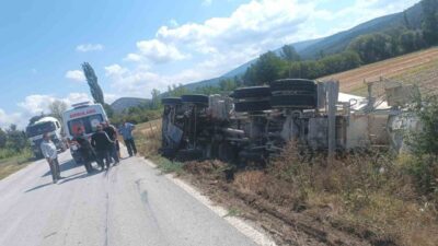 Kütahya’nın Tavşanlı ilçesinde beton mikserinin devrilmesi sonucu meydana gelen kazada