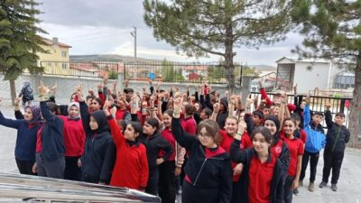 Kütahya Altıntaş Mustafa Kemal Ortaokulu öğrencileri, Filistin halkına destek olmak