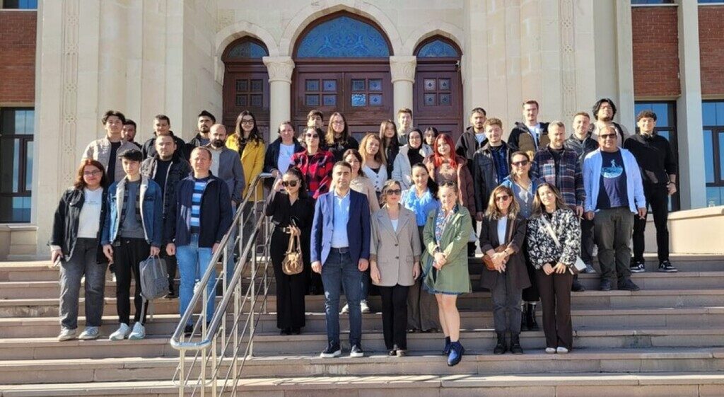 Kütahya Dumlupınar Üniversitesi Kütahya ve Batı Anadolu Kültürleri Arkeolojisi Uygulama