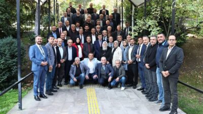 Kütahya Belediye Başkanı Eyüp Kahveci, Bengisu Sosyal Tesisleri’nde düzenlenen kahvaltı