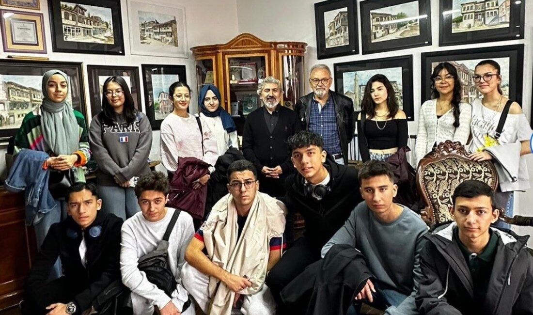 Kütahya’nın Tavşanlı ilçesi 15 Temmuz Şehitler Fen Lisesi’nin 10. sınıf