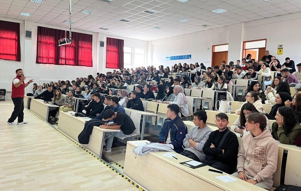 Kütahya Dumlupınar Üniversitesi “(DPÜ) Hisarcık Meslek Yüksekokulunda Gençlik Merkezi tanıtımı