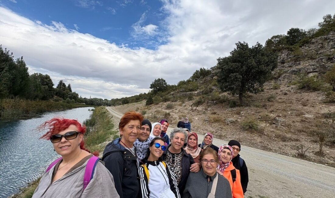 Kütahya Belediyesi tarafından düzenlenen doğa yürüyüşü etkinliği bu kez Ağaçköy