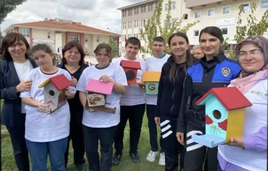 Kütahya İl Emniyet Müdürlüğünce ÇOGEP-2025 “Dumlupınar’da Parlayan Yıldızlar” projesi çerçevesinde