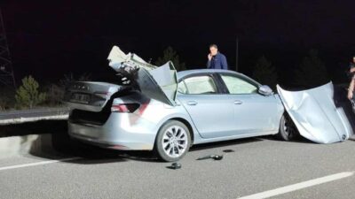 Kütahya’da otomobil ile kamyonun çarpışması sonucu meydana gelen trafik kazasında