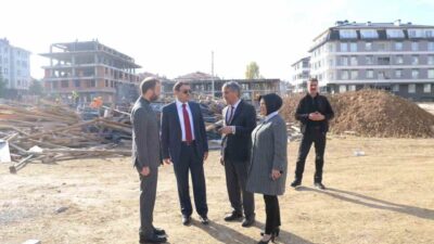 Kütahya il merkezinde yapımı devam eden eğitim yatırımları yerinde incelendi.