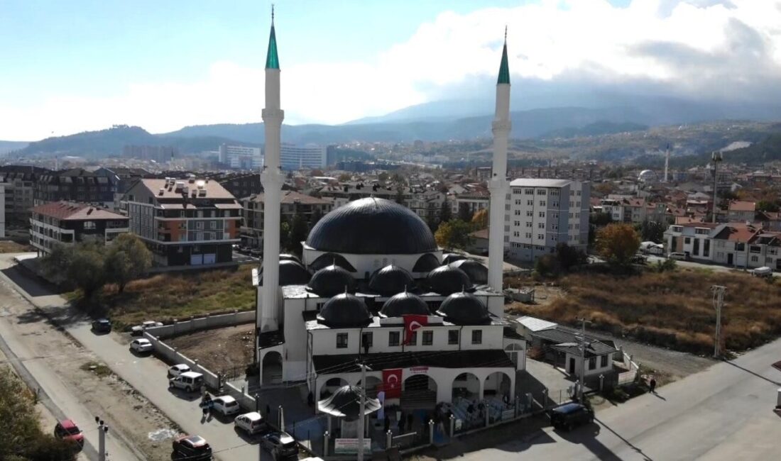 Kütahya’da yapımı tamamlanan Hira Camii ve Dr. Osman Konur 4-6