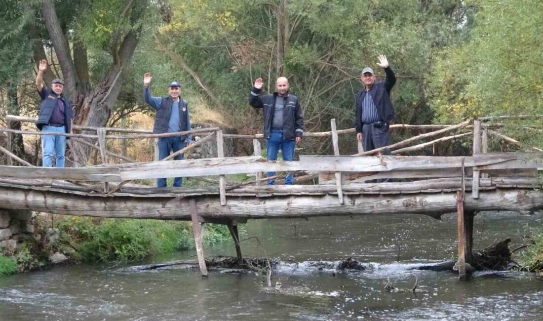 Kütahya merkeze bağlı Ahmetoluğu köyü Beşdeğirmenler Mahallesi sakinleri, Porsuk Çayı