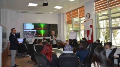 Kütahya Orman Bölge Müdürlüğü Yangınla Mücadele Şube Müdürlüğünü ziyaret eden