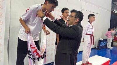 Kütahya, Cumhuriyet’in 102. yılı etkinlikleri kapsamında düzenlenen, Cumhuriyet Kupası Yıldızlar