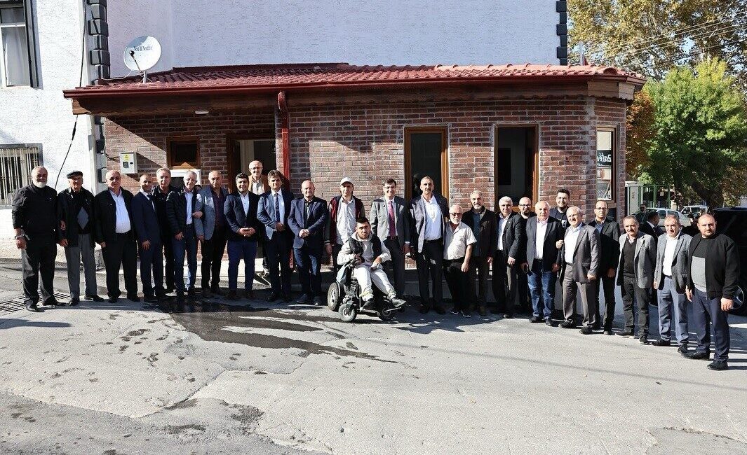 Kütahya Belediye Başkanı Eyüp Kahveci, seçim öncesi verdiği sözü tutarak