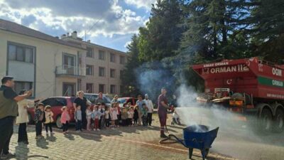 Kütahya’nın Simav ilçesinde okul öncesi öğrencilerine Orman İşletme Şefliği tarafından