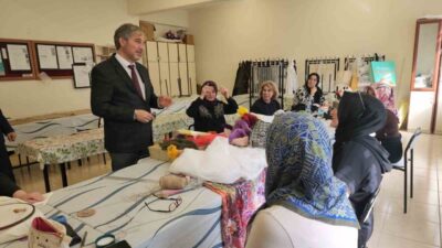 Kütahya İl Milli Eğitim Müdürü Mustafa Yılmaz Halk Eğitimi Merkezinde