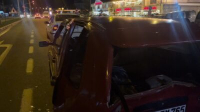 Kütahya’nın Tavşanlı ilçesinde meydana gelen zincirleme trafik kazasında 4 araç