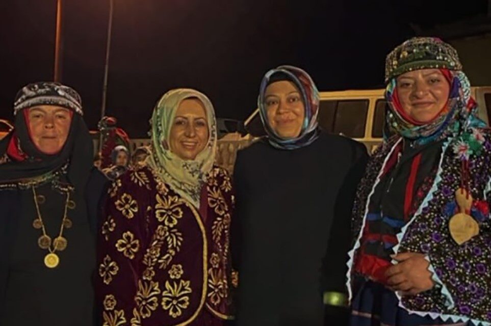 Kütahya’nın Tavşanlı ilçesine bağlı Çıkrıcak köyünde kültürlerine ve geleneklerine sahip