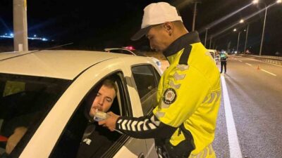 Kütahya’nın Tavşanlı İlçesi’nde polis ekiplerince, trafik güvenliğini artırmak ve alkollü