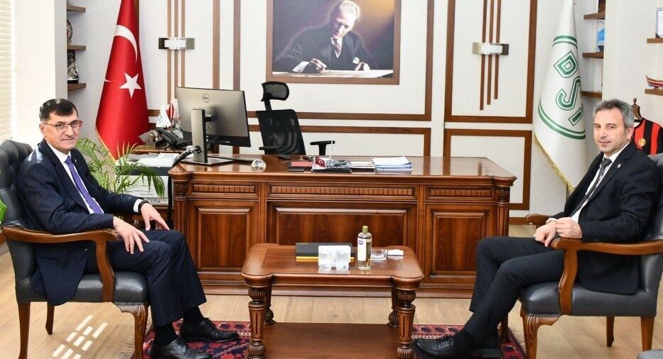 Kütahya Belediye Başkanı Eyüp Kahveci, şehrin içme suyu yönetiminin daha