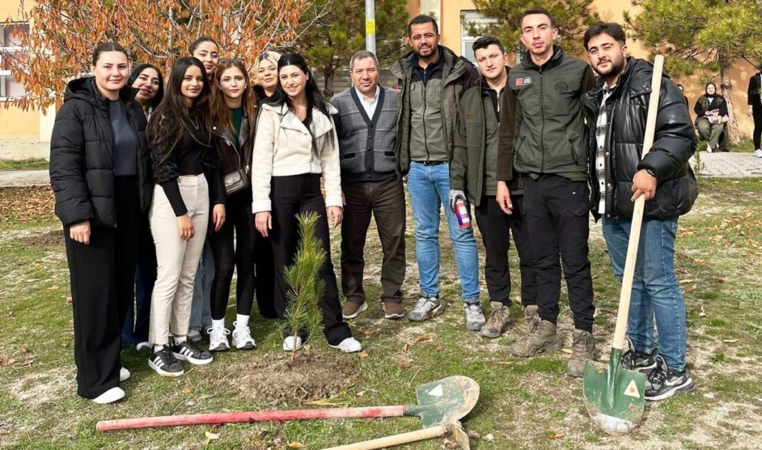 Kütahya Dumlupınar Üniversitesi (DPÜ) Emet Meslek Yüksekokulu’nda (MYO), öğrenciler ve