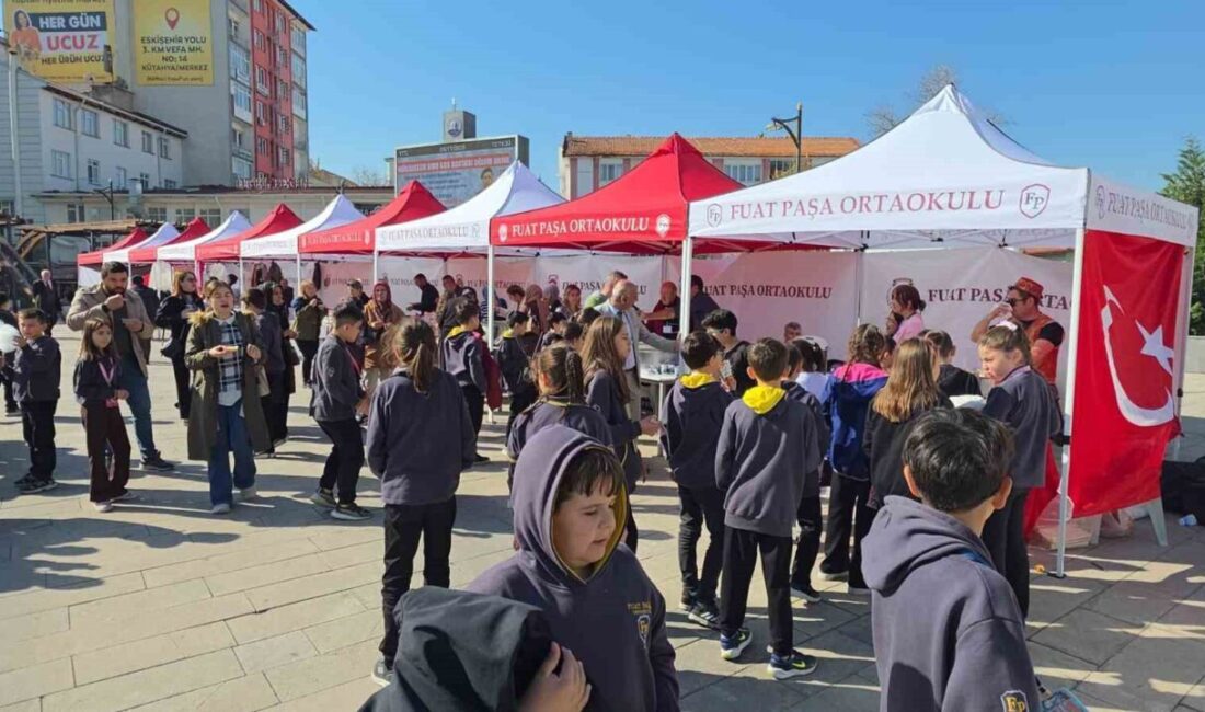 Kütahya Fuat Paşa Ortaokulu’nun öğretmen, öğrenci ve velilerinin katkılarıyla, gelirinin