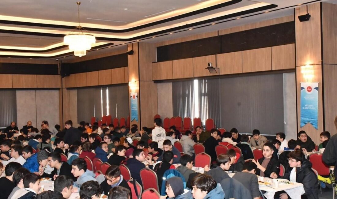 Gençlik ve Spor Bakanlığına bağlı Gediz ilçesindeki Murat Dağı kamp