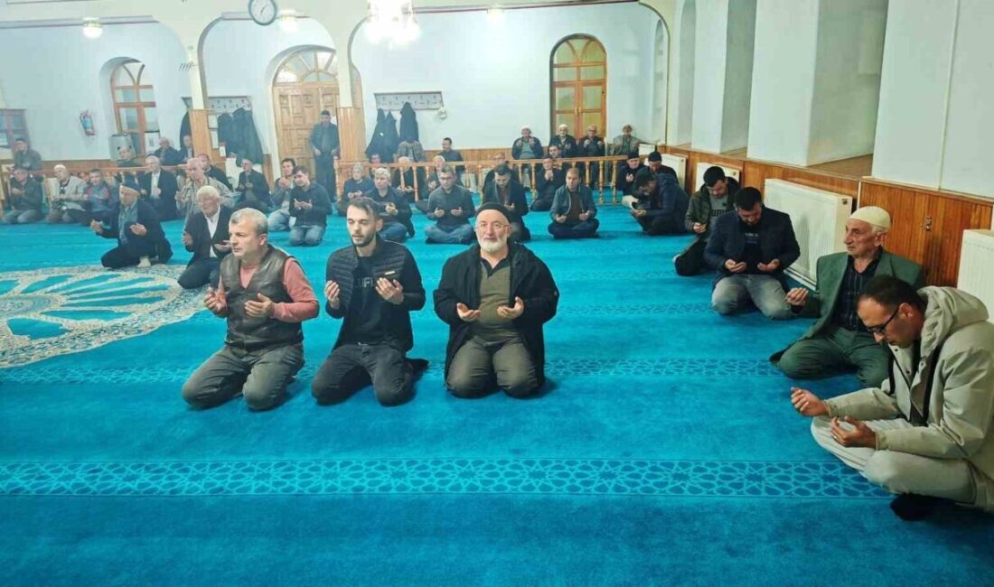 Kütahya’nın Hisarcık ilçesinde, 24 Kasım Öğretmenler Günü etkinlikleri kapsamında şehit