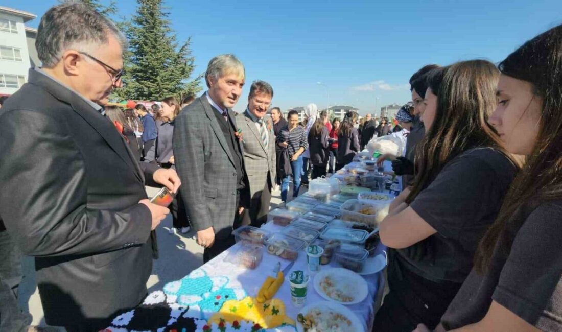 Kütahya Hayme Ana Kız Mesleki ve Teknik Anadolu Lisesinde Gazze’ye