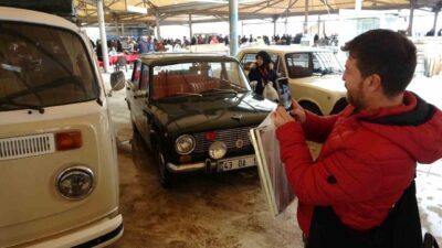 Kütahya Antikacılar Derneği tarafından düzenlenen 34. Antika Pazarı, bu ay